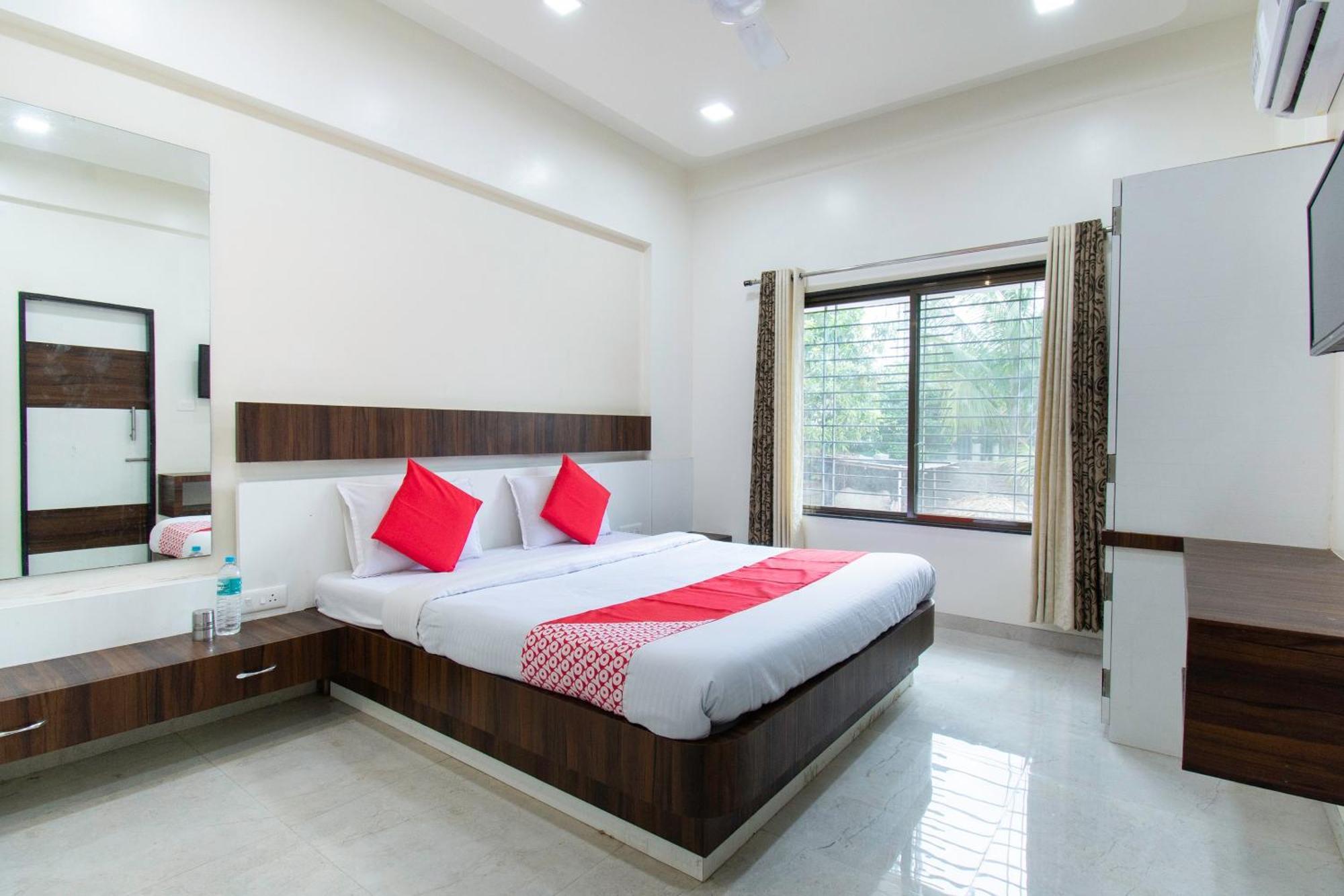 Hotel O Hari Vitthala Palace Sonai Ngoại thất bức ảnh